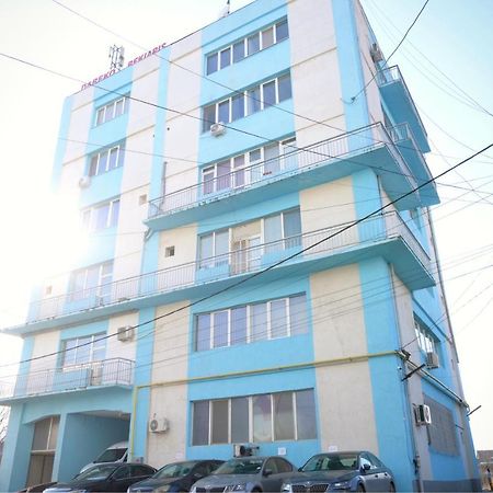 Luana Airport Apartments #8 Otopeni Exterior foto